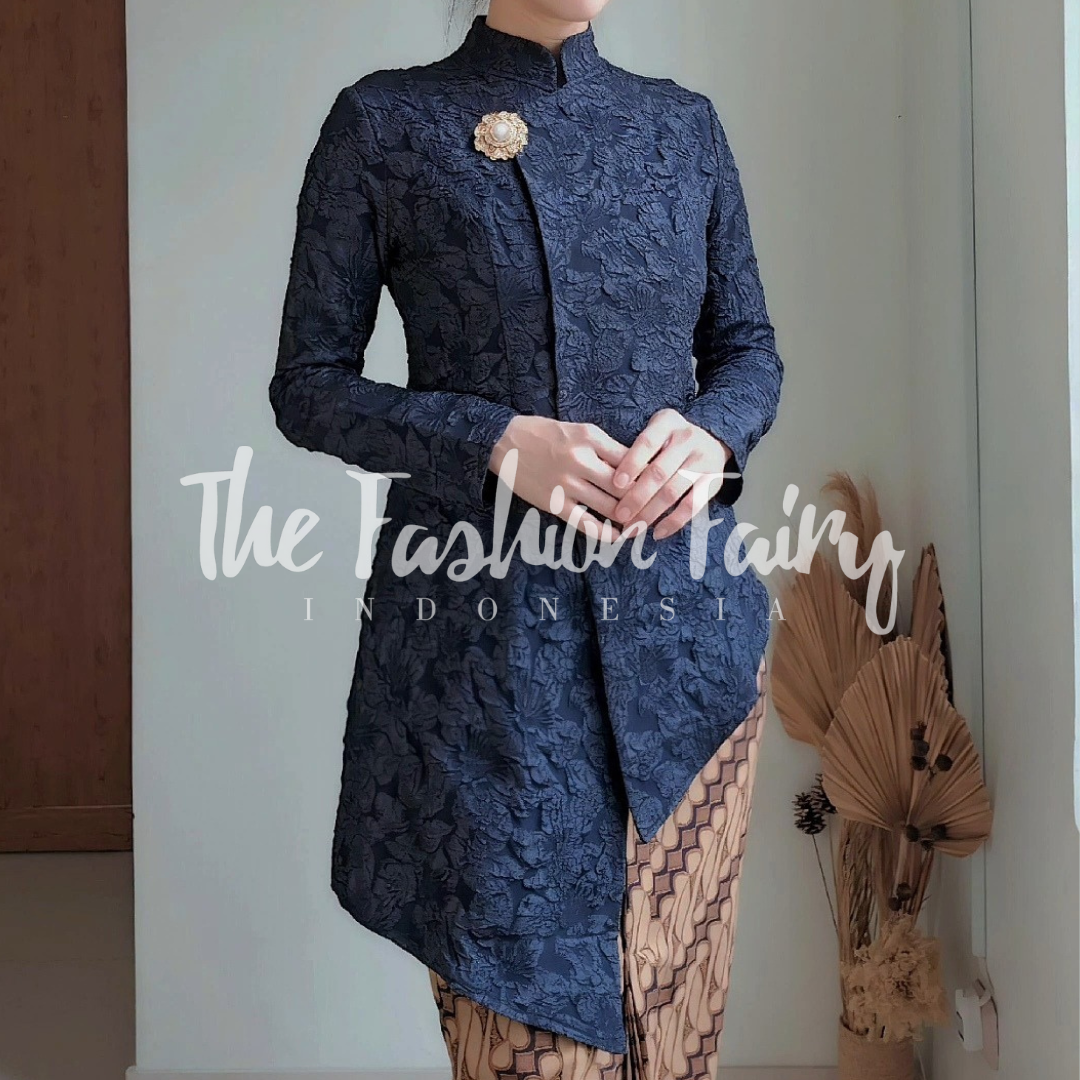 KEBAYA JANGGAN ARUNIKA