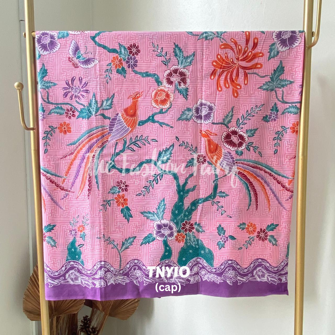 KAIN BATIK TAMAN NYONYA