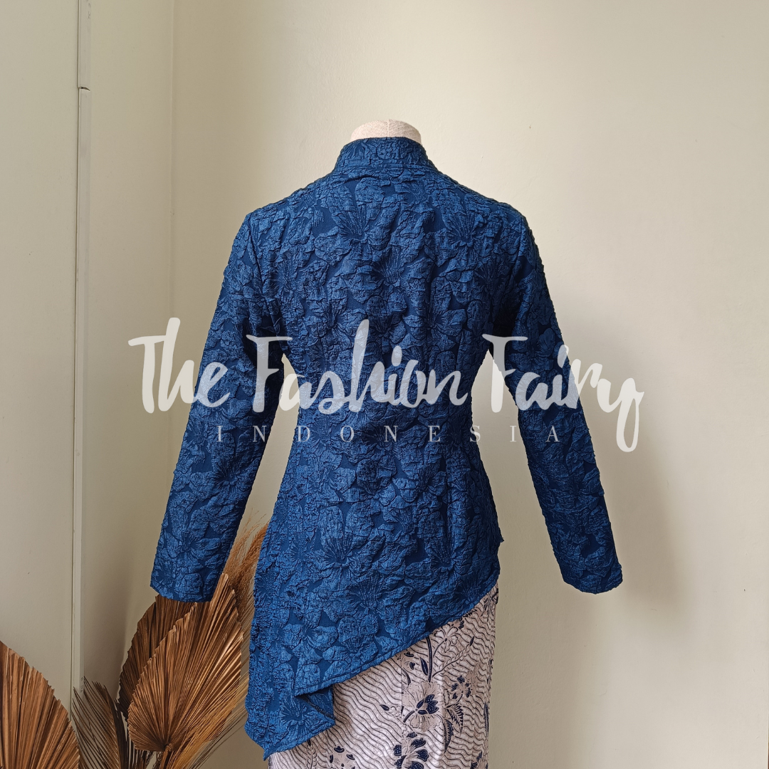 KEBAYA JANGGAN ARUNIKA