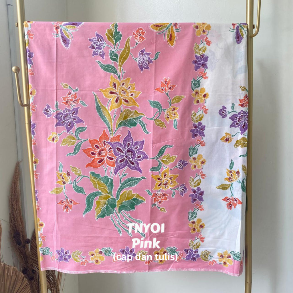 KAIN BATIK TAMAN NYONYA